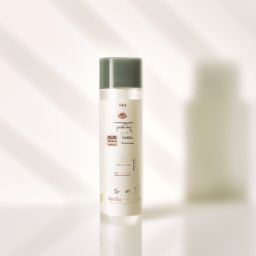 <strong>美容</strong>院用的護(hù)膚產(chǎn)品有哪些？及<strong>美容</strong>院用的護(hù)膚產(chǎn)品有哪些品牌？